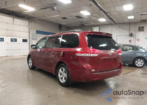 2011 Toyota Sienna Le V6 from USA, damaged, VIN 5TDKK3DC2BS047099